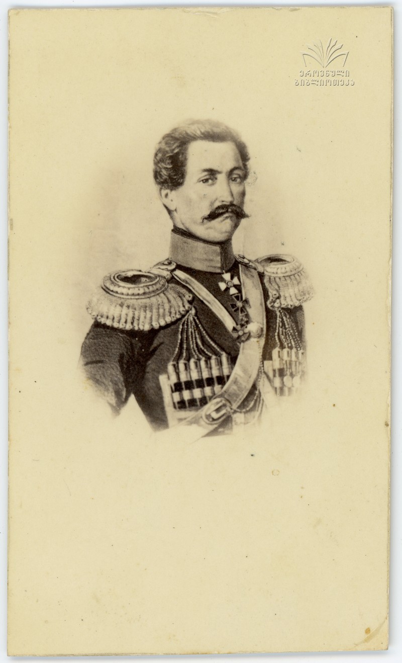 იასონ ჭავჭავაძე ივანეს ძე  1804-57წწ გარდ. 53 წლის. რუსეთის არმიის გენერალ-მაიორი, რუსეთ-ოსმლეთის ომის დროს მონაწილეობდა ყარსის, ახალქალაქის, ახალციხის, არზრუმის და ოსმალეთის სხვა ციხესიმაგრეთა აღებაში, დაბ. სოფ. წინანადალი, თელავი